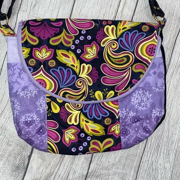 Euphoria Jane handmade crossbody or shoulder fabric fold over purse - Picture 2 of 14